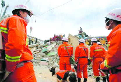 Trung Quốc: Số người chết vì động đất lên tới hơn 1.700